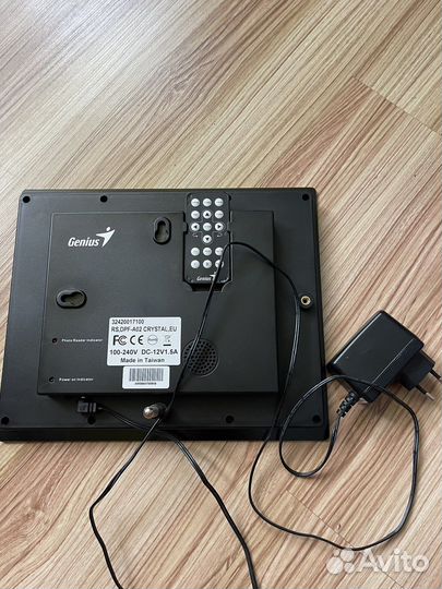 Портативный монитор genius