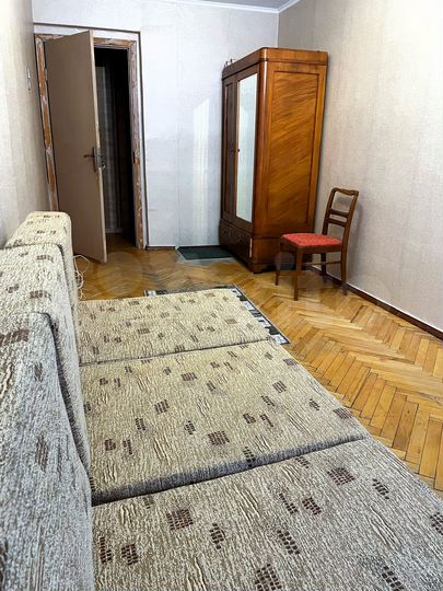 Комната 14 м² в 3-к., 1/5 эт.