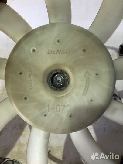 Вентилятор охлаждения радиатора передний правый