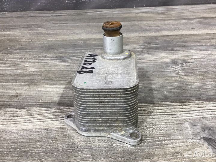 Радиатор масляный Audi Volkswagen Skoda