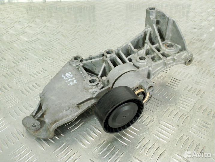 Кронштейн генератора Renault Scenic 2 K4M813 2006