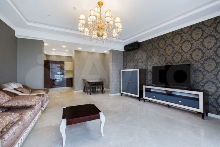 3-к. апартаменты, 119 м², 8/17 эт.