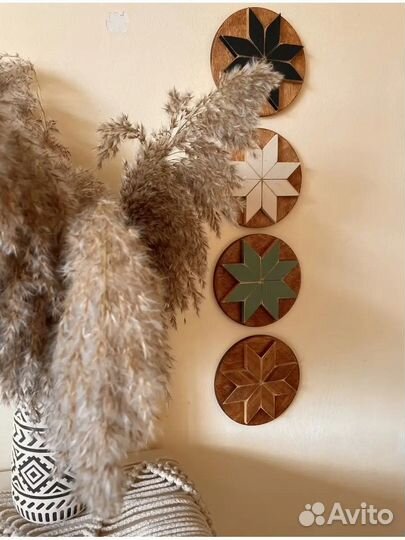 Декоративное панно на стену из дерева