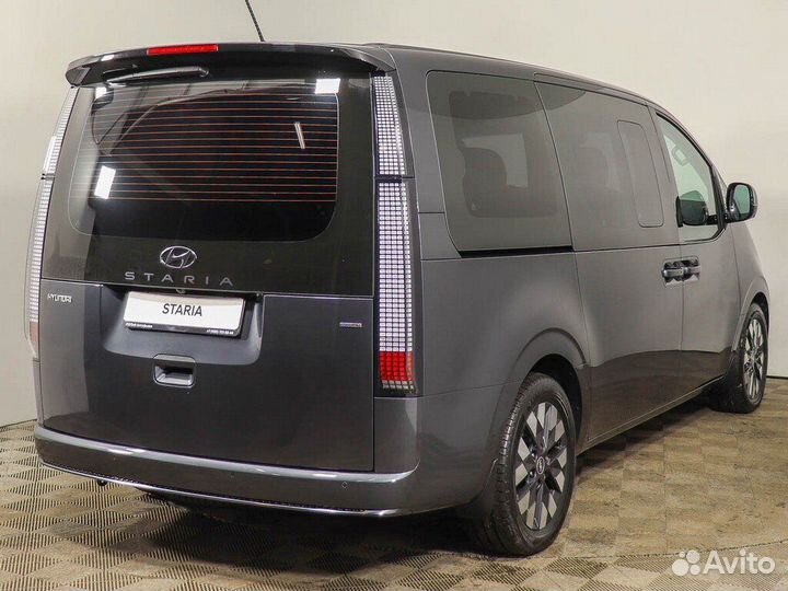 Hyundai Staria 2.2 AT, 2024