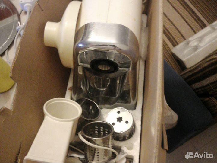 Мясорубка электрическая бу, почти не пользованная