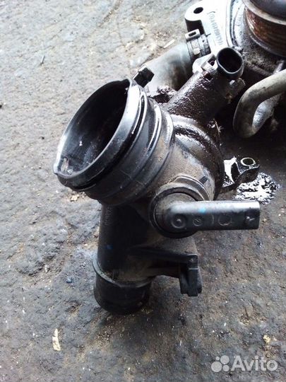 Корпус, термостат Mercedes 2,2 2,1d om651