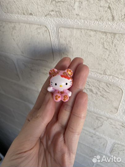 Hello kitty фигурка дикси