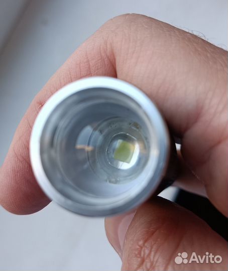 Фонарик Яркий Луч Lens