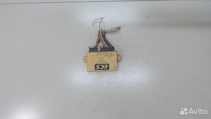 Блок управления прицепного устройства Mitsubishi P