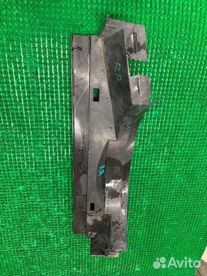 Диффузор радиатора Land Rover Range Rover L320