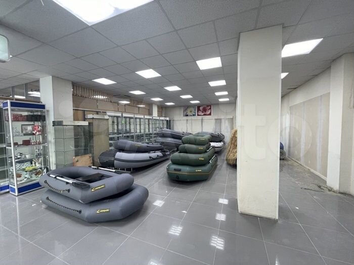 Универмаг, 100 кв.м., без комиссии