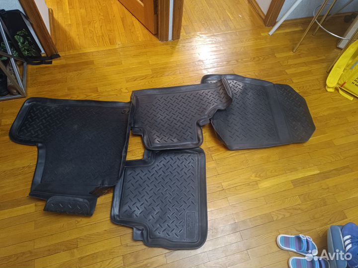 Резиновые полики