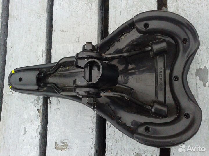 Велосипедное седло