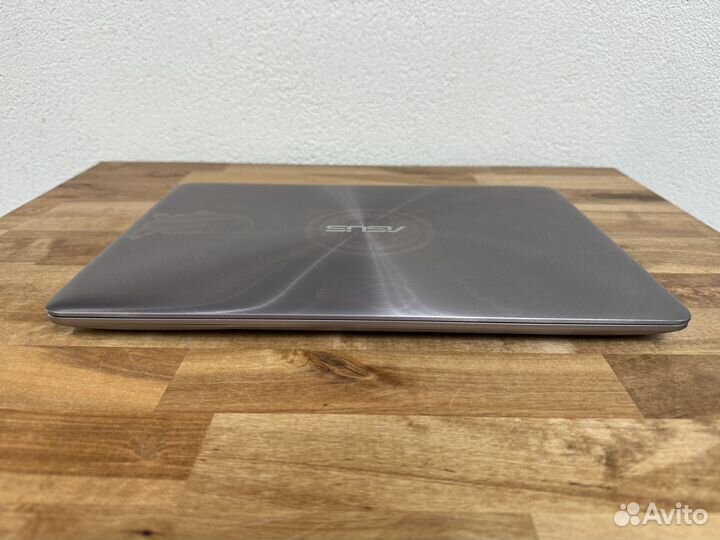 Asus ZenBook 13