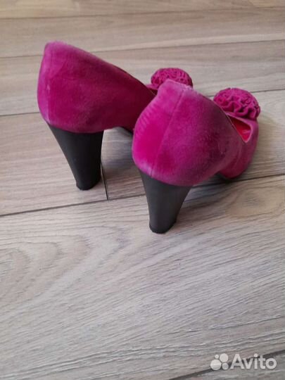 Туфли женские 38 размер,босоножки