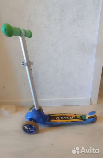 Самокат детский трехколесный