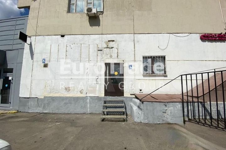 Сдам торговое помещение, 225 м²