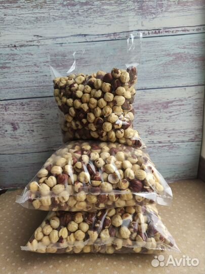 Фундук очищенный сырой, жареный, в шоколаде