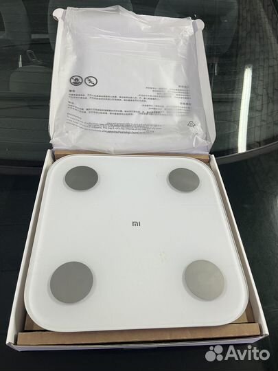 Умные весы Xiaomi Mi Body Composition Scale 2