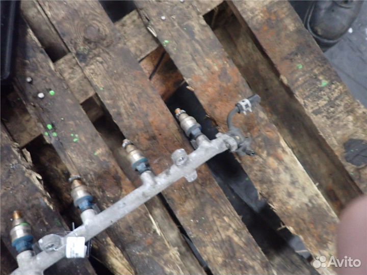 Рампа топливная Ford Probe, 1995