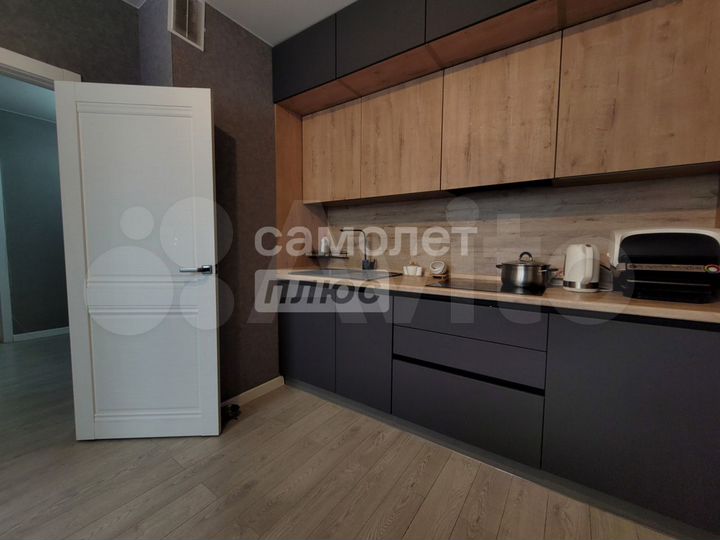 2-к. квартира, 58 м², 2/9 эт.