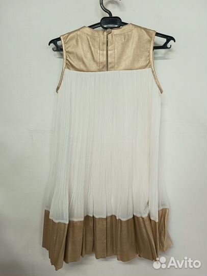 Новое платье для девочки MChic, 122 см