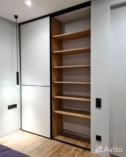 Двери с раздвижным механизмом