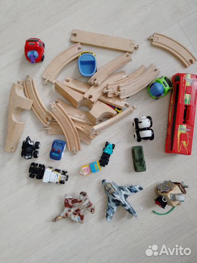 Ж/д IKEA, машинки, самолёты, бизикуб