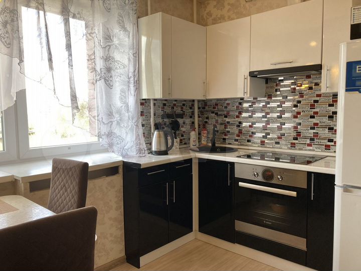 1-к. квартира, 42 м², 5/9 эт.