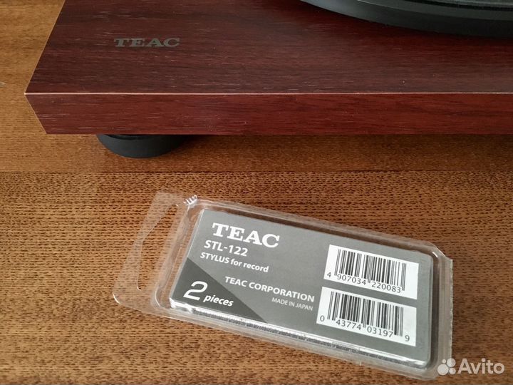 Проигрыватель винила Teac TN-180 BT