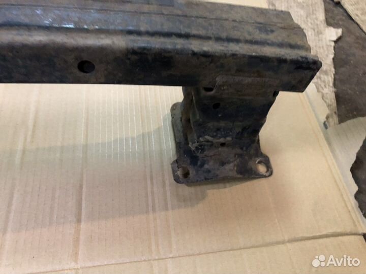 Усилитель переднего бампера Peugeot 207