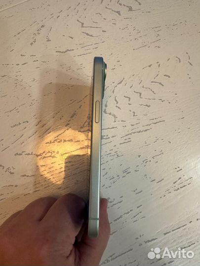 iPhone 15, 128 ГБ