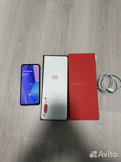 Телефон oneplus 10pro