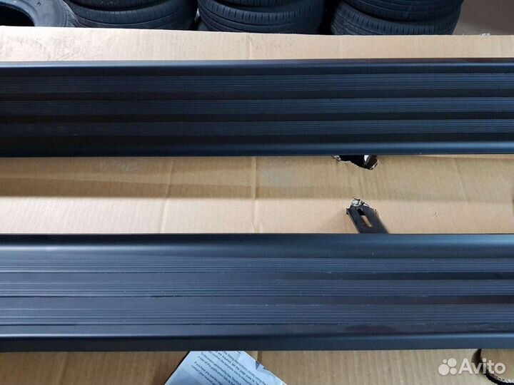 Toyota RAV4 50 2018+ оригинальные пороги