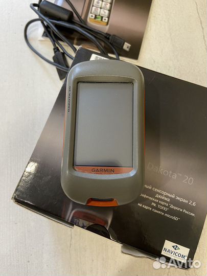 Навигатор Garmin Dakota 20