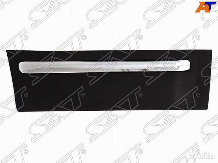 Накладка на заднюю дверь nissan qashqai /dualis 06