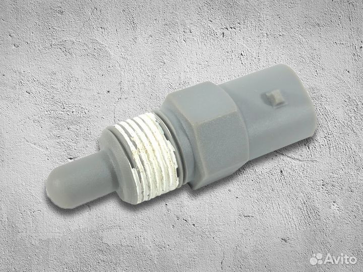 Датчик температуры 8121468300 ZX450 Hitachi