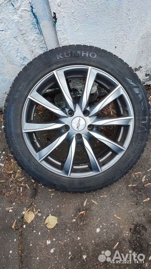 Kumho 722 215/50 R17