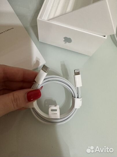 Зарядка на iPhone