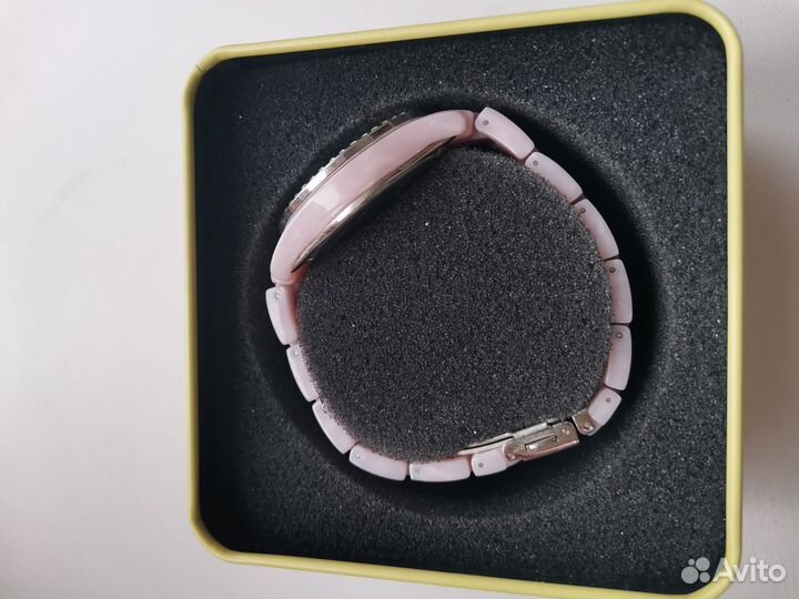 Часы наручные женские