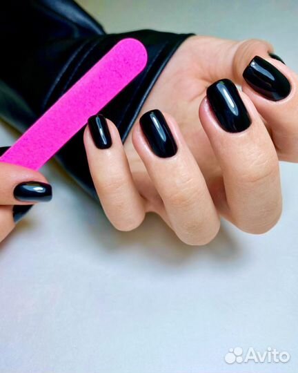 Маникюр с покрытием гель-лак