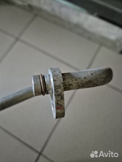 Трубка кондиционера Лада Ларгус K4M