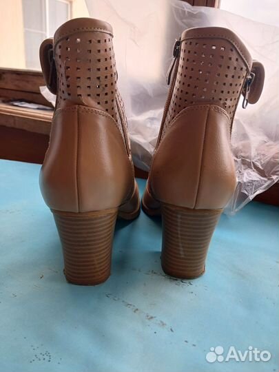 Полусапожки женские 39 размер осень весна