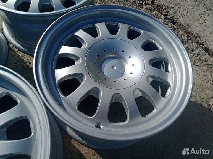 Ковка на фургон D15