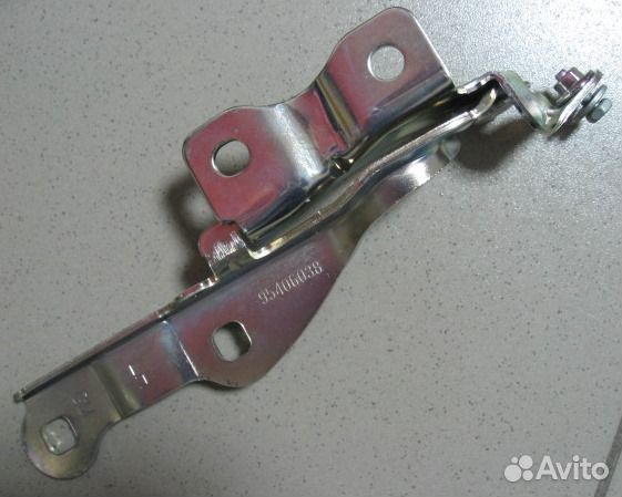 Петля капота Chevrolet Cruze 2009-2015