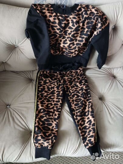 Костюм спортивный