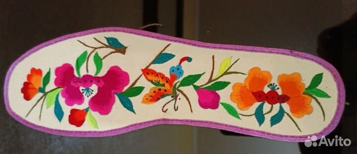 Стельки вышитые вручную Китай