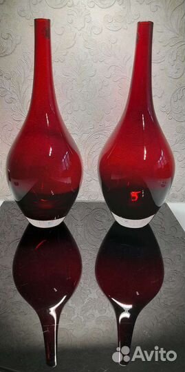 Вазы IKEA красные (32 см)