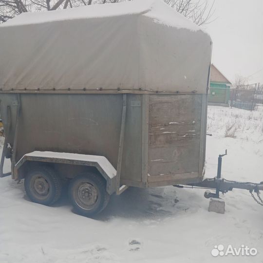 Прицеп коневозка