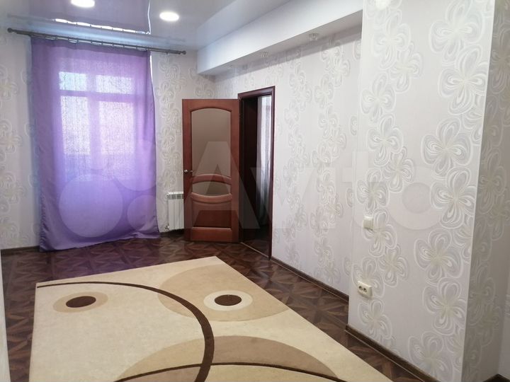 2-к. квартира, 48 м², 3/3 эт.